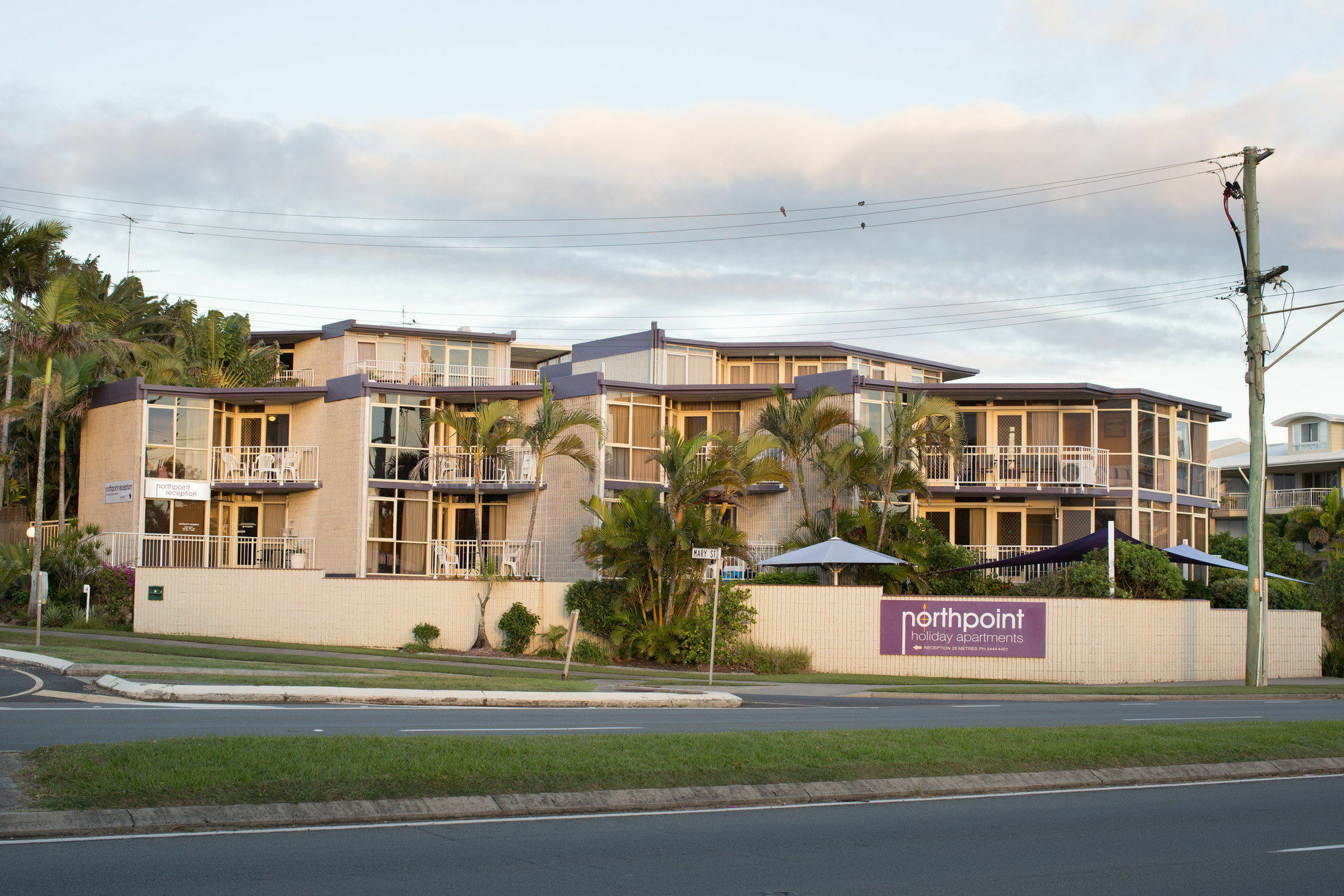 Northpoint Holiday Apartments Alexandra Headland Extérieur photo