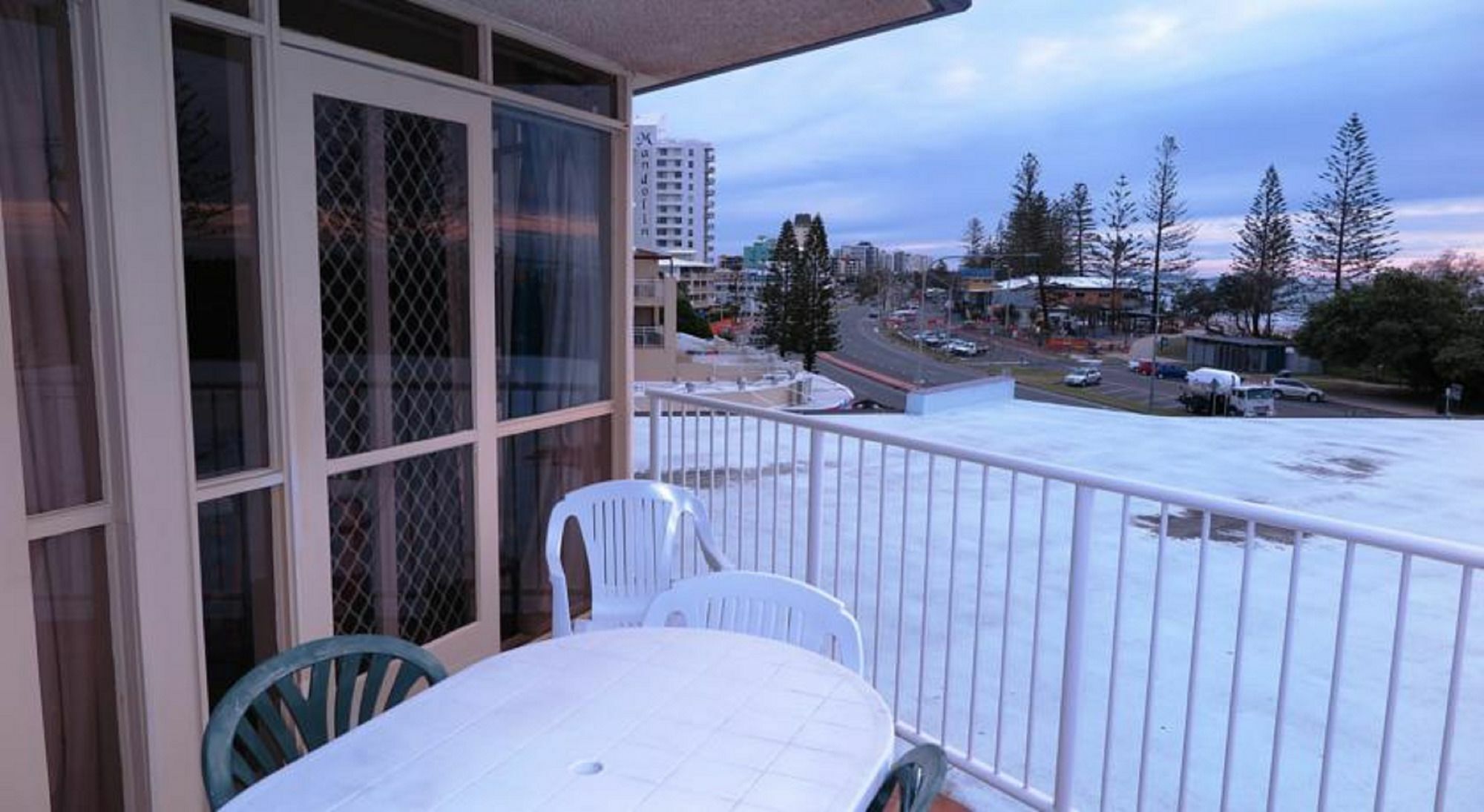 Northpoint Holiday Apartments Alexandra Headland Extérieur photo